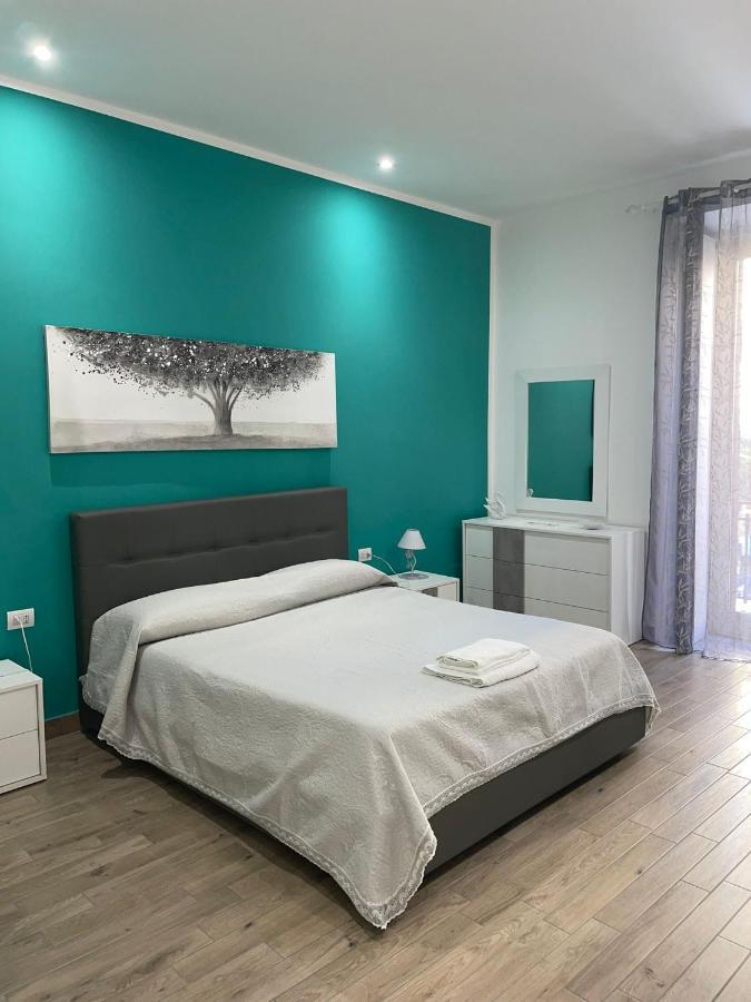Dormire a Napoli Centro Holiday House Casa Vacanza Esterno foto